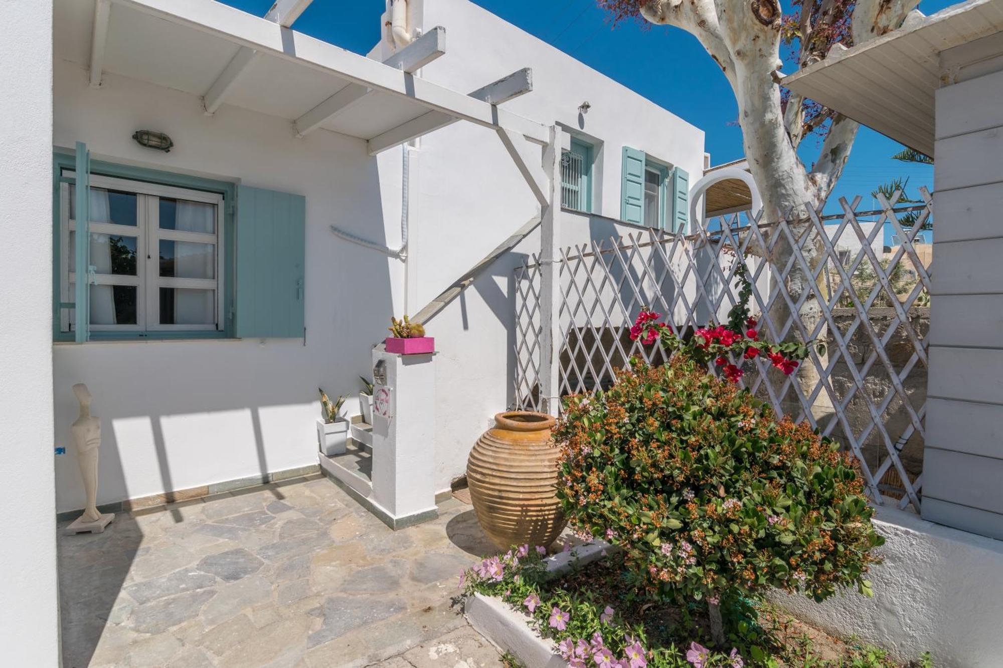 Lina And Babis' Home Adamantas (Milos) Exterior foto